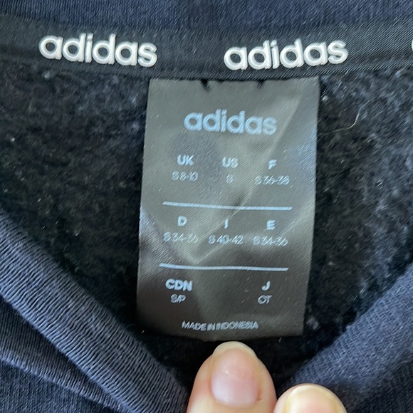Adidas sweater - Picture 2 of 3
